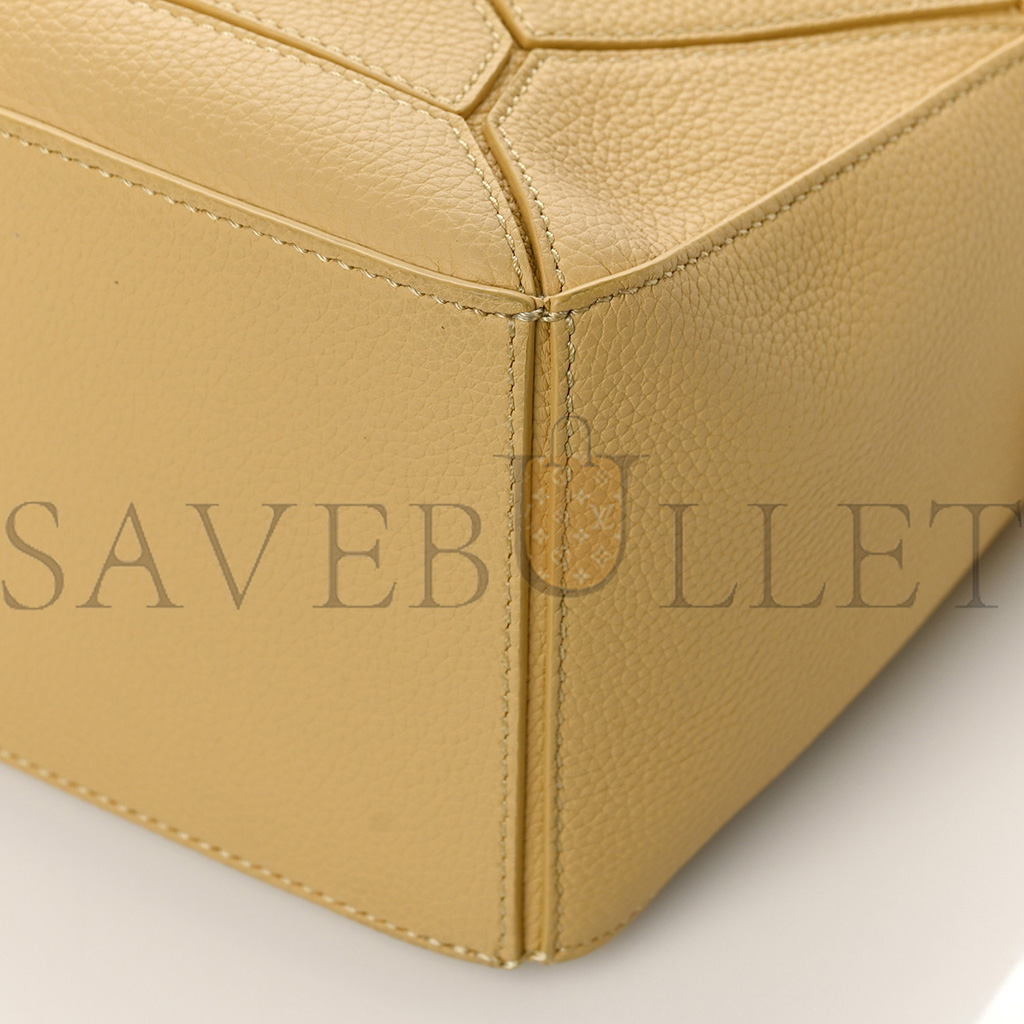 LOEWE CALFSKIN SMALL PUZZLE BAG DARK BUTTER (24*16.5*10.5cm) LOEWE CALFSKIN SMALL PUZZLE BAG DARK BUTTER (24*16.5*10.5cm)