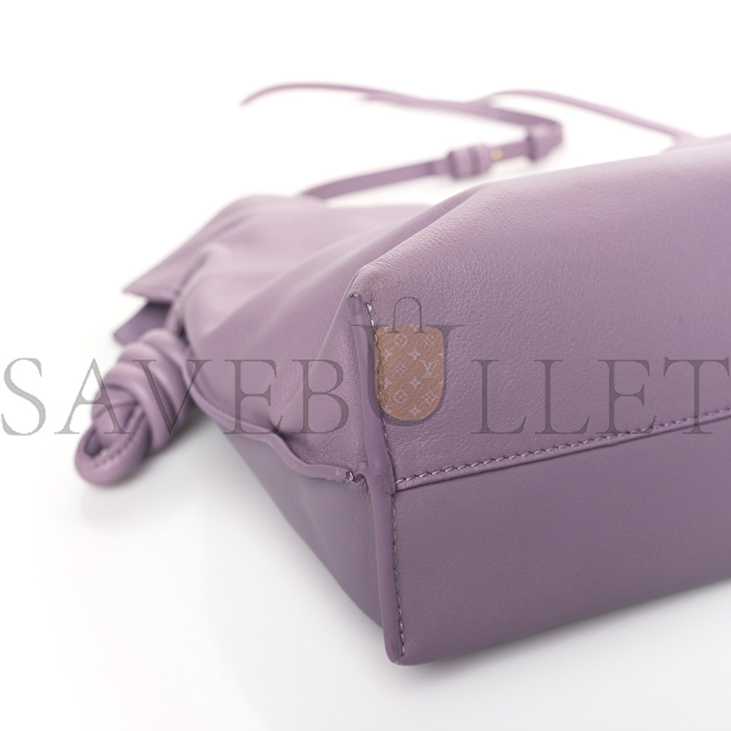 LOEWE NAPPA FLAMENCO KNOT CLUTCH PALE AUBERGINE GLAZE (22*18*7cm) LOEWE NAPPA FLAMENCO KNOT CLUTCH PALE AUBERGINE GLAZE (22*18*7cm)