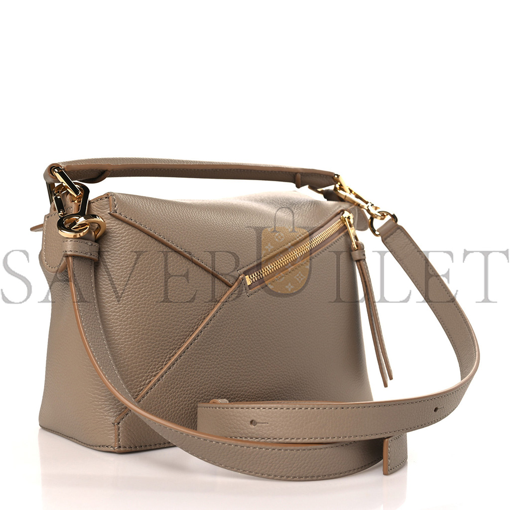 LOEWE GRAINED CALFSKIN SMALL PUZZLE EDGE BAG SAND (24*16.5*10.5cm) LOEWE GRAINED CALFSKIN SMALL PUZZLE EDGE BAG SAND (24*16.5*10.5cm)