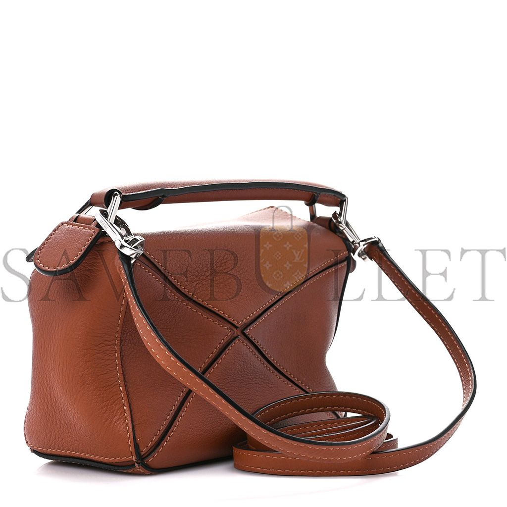 LOEWE CALFSKIN MINI PUZZLE BAG TAN (18*12.5*8cm) LOEWE CALFSKIN MINI PUZZLE BAG TAN (18*12.5*8cm)