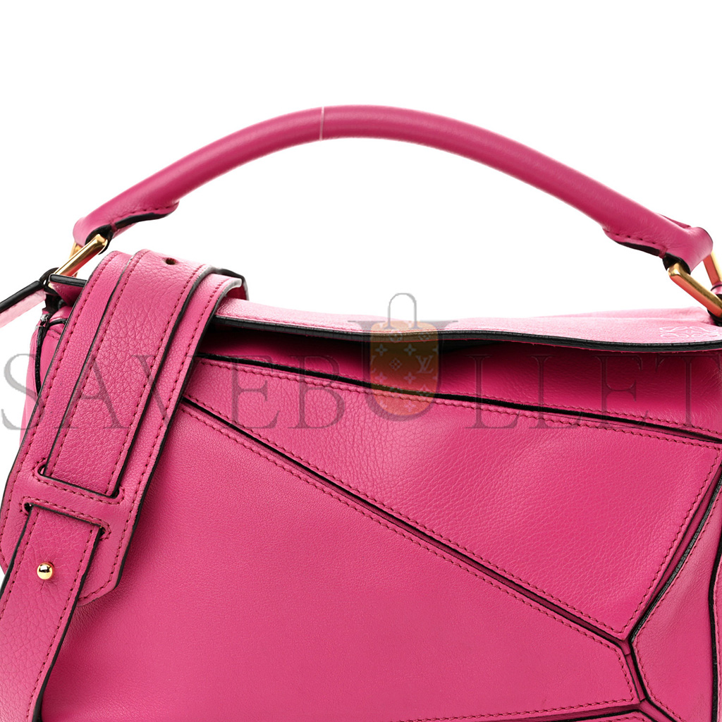 LOEWE CALFSKIN SMALL PUZZLE BAG FUCHSIA (24*16.5*10.5cm) LOEWE CALFSKIN SMALL PUZZLE BAG FUCHSIA (24*16.5*10.5cm)