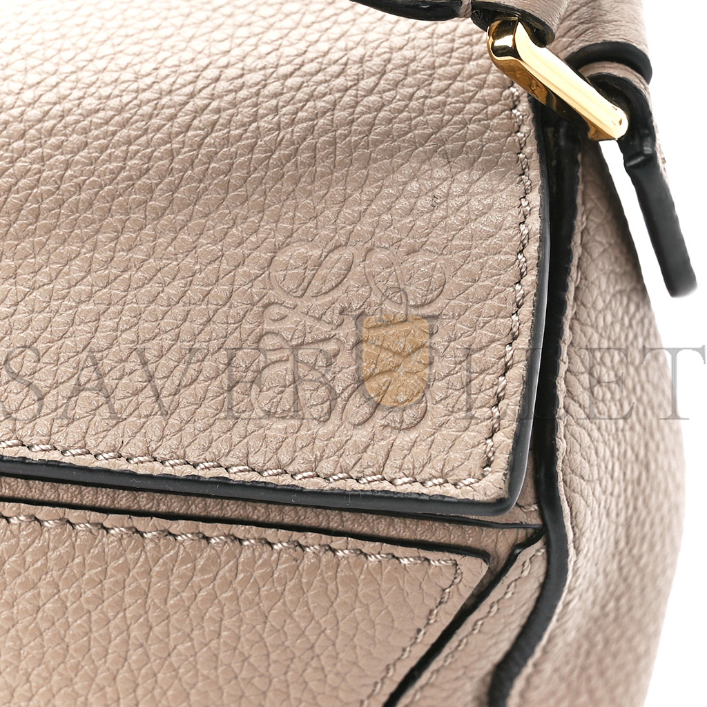 LOEWE CALFSKIN MINI PUZZLE BAG SAND MINK (18*12.5*8cm) LOEWE CALFSKIN MINI PUZZLE BAG SAND MINK (18*12.5*8cm)