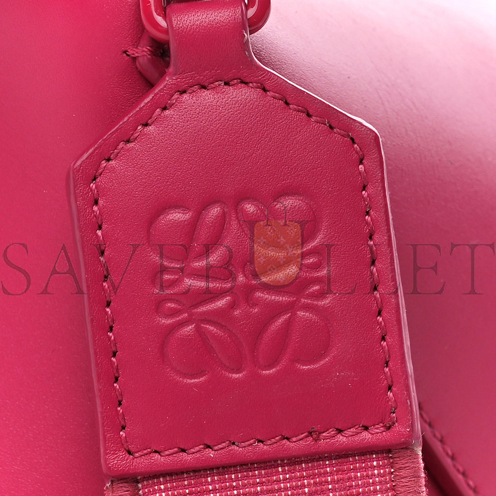 LOEWE SATIN CALFSKIN MONOCHROME SMALL PUZZLE EDGE BAG RUBY RED GLAZE (24*16.5*10.5cm) LOEWE SATIN CALFSKIN MONOCHROME SMALL PUZZLE EDGE BAG RUBY RED GLAZE (24*16.5*10.5cm)