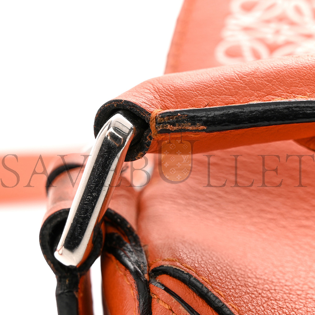 LOEWE CALFSKIN SMALL PUZZLE BAG CORAL (24*16.5*10.5cm) LOEWE CALFSKIN SMALL PUZZLE BAG CORAL (24*16.5*10.5cm)