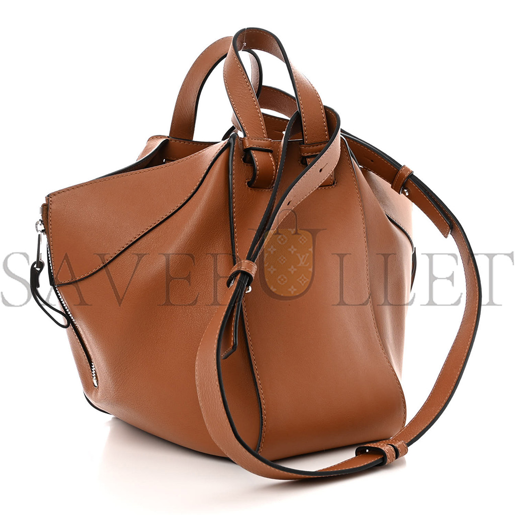 LOEWE CALFSKIN SMALL HAMMOCK SHOULDER BAG TAN (30*25*13.5cm) LOEWE CALFSKIN SMALL HAMMOCK SHOULDER BAG TAN (30*25*13.5cm)