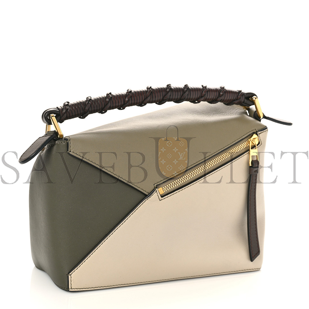 LOEWE CALFSKIN SMALL PUZZLE EDGE BAG LAUREL GREEN LIGHT OAT (24*19*10cm) LOEWE CALFSKIN SMALL PUZZLE EDGE BAG LAUREL GREEN LIGHT OAT (24*19*10cm)