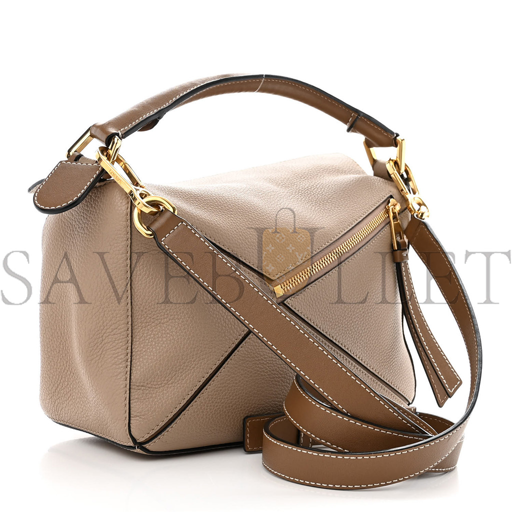 LOEWE GRAINED CALFSKIN SMALL PUZZLE BAG SAND MINK (24*16.5*10.5cm) LOEWE GRAINED CALFSKIN SMALL PUZZLE BAG SAND MINK (24*16.5*10.5cm)