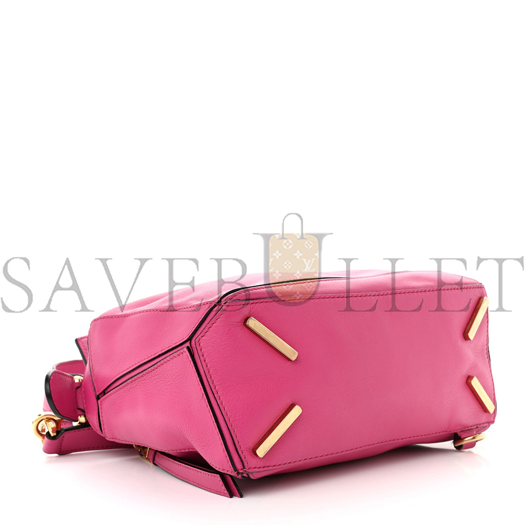 LOEWE CALFSKIN SMALL PUZZLE BAG FUCHSIA (24*16.5*10.5cm) LOEWE CALFSKIN SMALL PUZZLE BAG FUCHSIA (24*16.5*10.5cm)