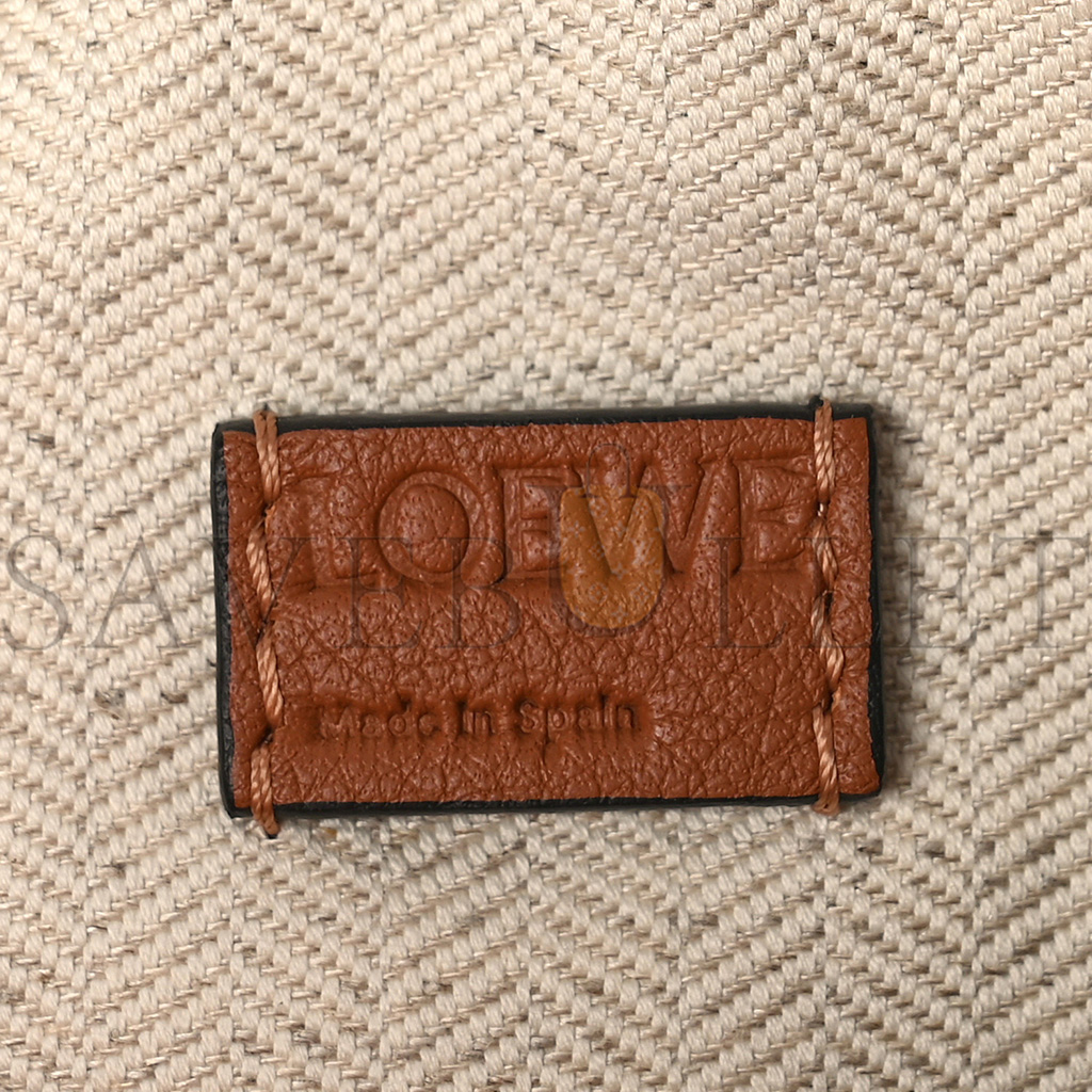LOEWE CALFSKIN MINI PUZZLE BAG TAN (18*12.5*8cm) LOEWE CALFSKIN MINI PUZZLE BAG TAN (18*12.5*8cm)
