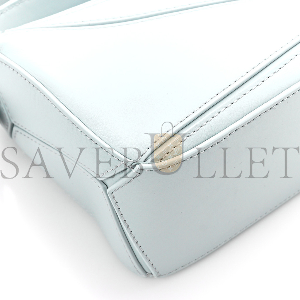 LOEWE CALFSKIN SMALL PUZZLE BAG AQUA (18*12.5*8cm) LOEWE CALFSKIN SMALL PUZZLE BAG AQUA (18*12.5*8cm)