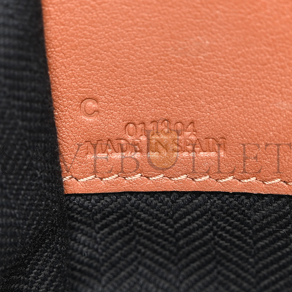 LOEWE CALFSKIN SMALL HAMMOCK SHOULDER BAG TAN (30*25*13.5) LOEWE CALFSKIN SMALL HAMMOCK SHOULDER BAG TAN (30*25*13.5)