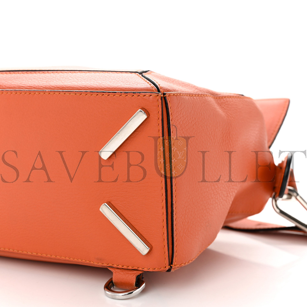 LOEWE CALFSKIN SMALL PUZZLE BAG CORAL (24*16.5*10.5cm) LOEWE CALFSKIN SMALL PUZZLE BAG CORAL (24*16.5*10.5cm)