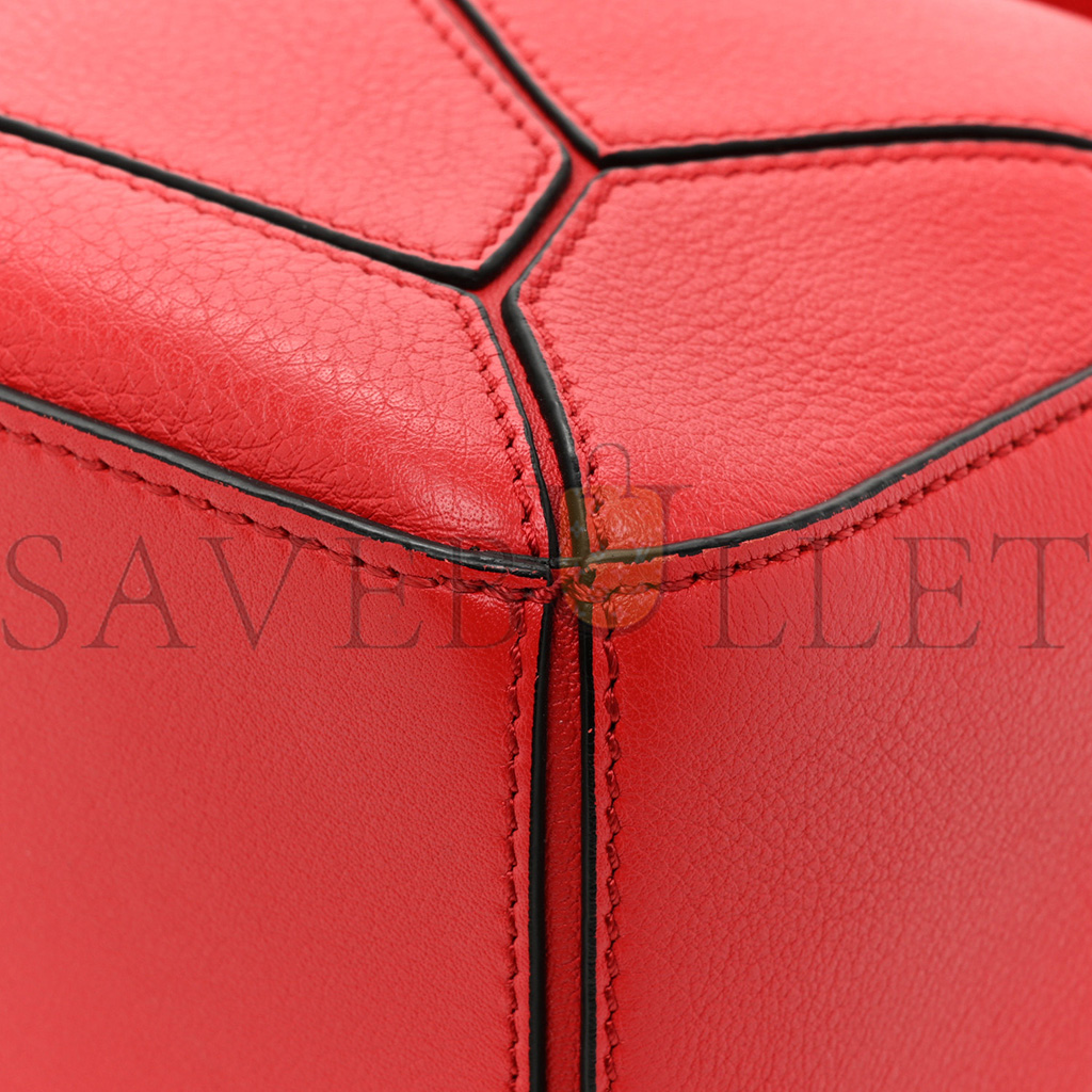 LOEWE CALFSKIN SMALL PUZZLE BAG SCARLET (24*16.5*10.5cm) LOEWE CALFSKIN SMALL PUZZLE BAG SCARLET (24*16.5*10.5cm)