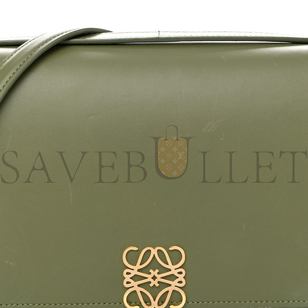 LOEWE SILK CALFSKIN GOYA BAG AVOCADO (22*15*7cm) LOEWE SILK CALFSKIN GOYA BAG AVOCADO (22*15*7cm)