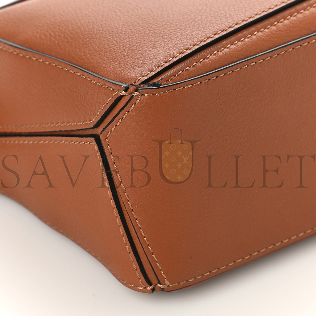 LOEWE CALFSKIN MINI PUZZLE BAG TAN (18*12.5*8cm) LOEWE CALFSKIN MINI PUZZLE BAG TAN (18*12.5*8cm)