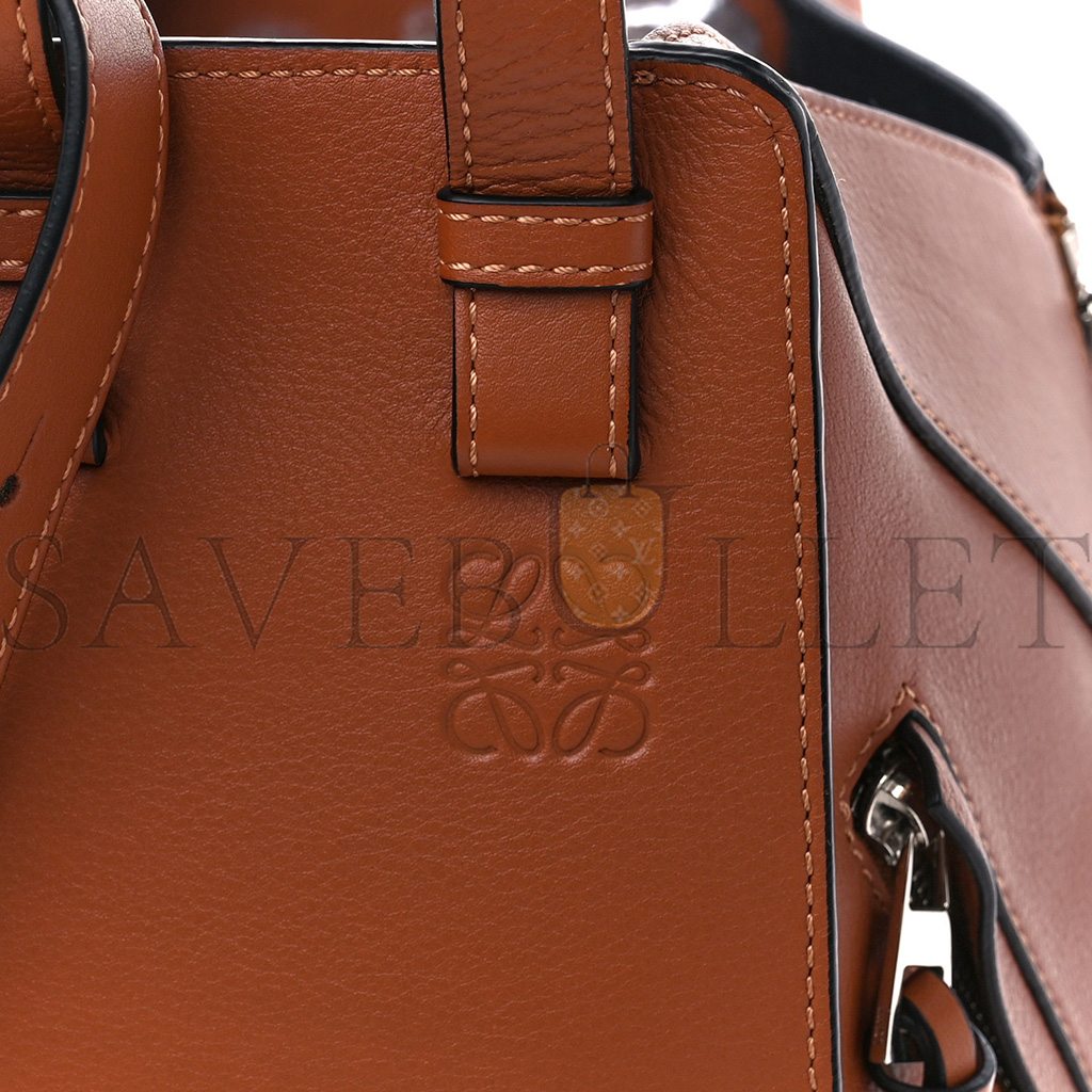 LOEWE CALFSKIN SMALL HAMMOCK SHOULDER BAG TAN (27*23*14cm) LOEWE CALFSKIN SMALL HAMMOCK SHOULDER BAG TAN (27*23*14cm)