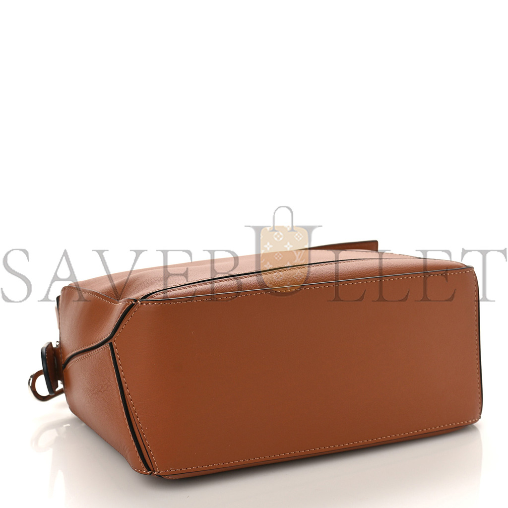 LOEWE CALFSKIN SMALL PUZZLE BAG TAN (24*16.5*10.5cm) LOEWE CALFSKIN SMALL PUZZLE BAG TAN (24*16.5*10.5cm)