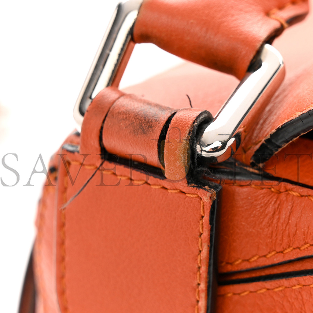 LOEWE CALFSKIN SMALL PUZZLE BAG CORAL (24*16.5*10.5cm) LOEWE CALFSKIN SMALL PUZZLE BAG CORAL (24*16.5*10.5cm)