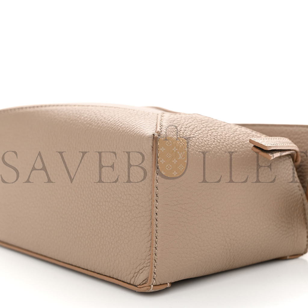 LOEWE CALFSKIN MINI PUZZLE EDGE BAG SAND (18*12.5*8cm) LOEWE CALFSKIN MINI PUZZLE EDGE BAG SAND (18*12.5*8cm)