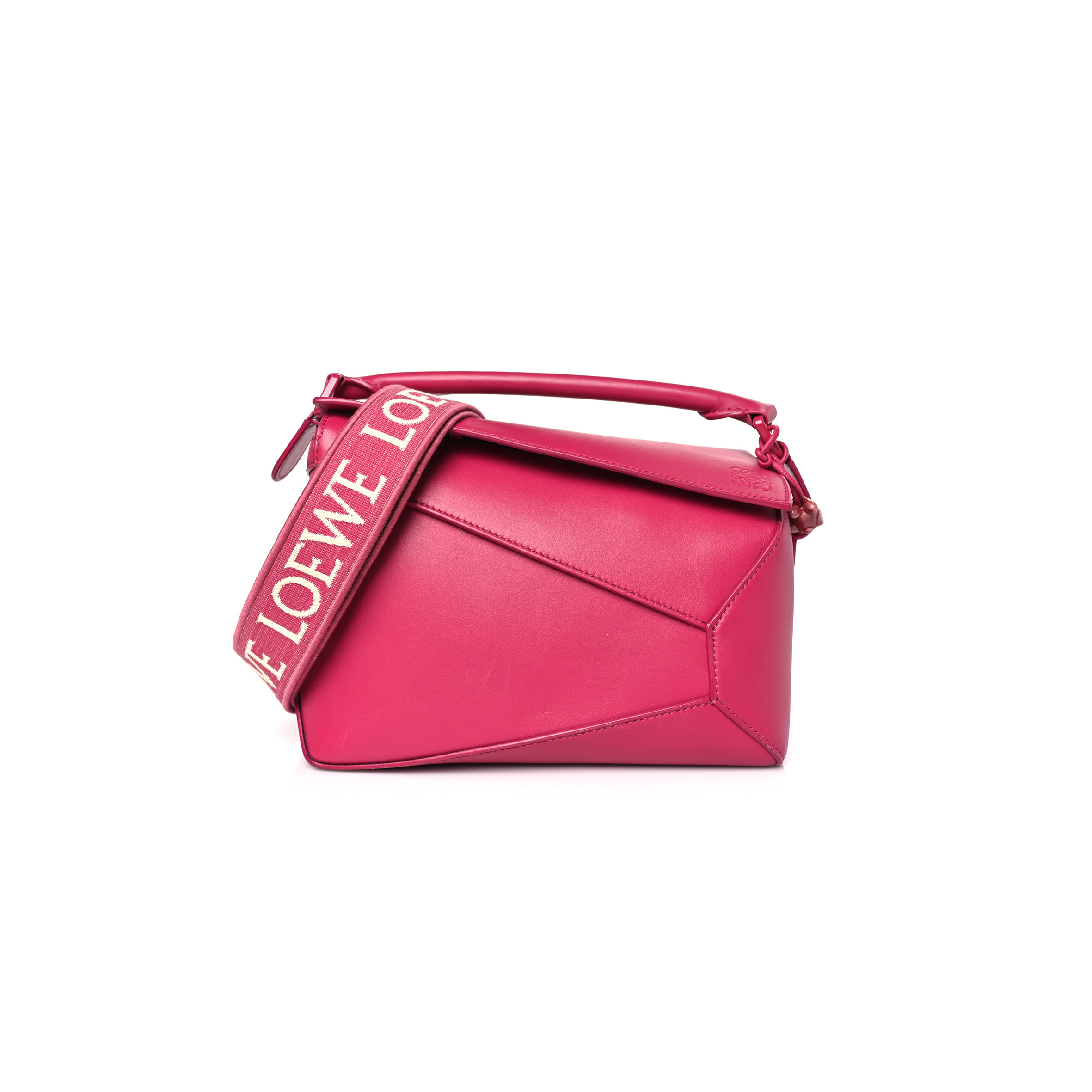 LOEWE SATIN CALFSKIN MONOCHROME SMALL PUZZLE EDGE BAG RUBY RED GLAZE (24*16.5*10.5cm) LOEWE SATIN CALFSKIN MONOCHROME SMALL PUZZLE EDGE BAG RUBY RED GLAZE (24*16.5*10.5cm)