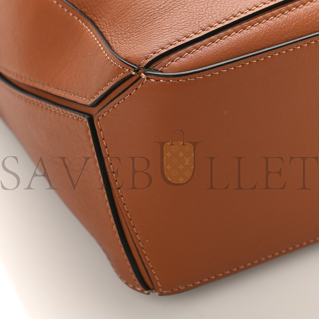 LOEWE CALFSKIN SMALL PUZZLE BAG TAN (24*16.5*10.5cm) LOEWE CALFSKIN SMALL PUZZLE BAG TAN (24*16.5*10.5cm)