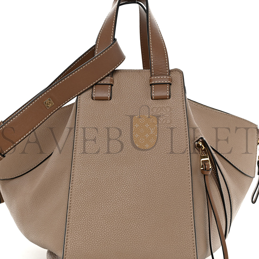 LOEWE CALFSKIN MEDIUM HAMMOCK SHOULDER BAG SAND MINK (33*30*17cm) LOEWE CALFSKIN MEDIUM HAMMOCK SHOULDER BAG SAND MINK (33*30*17cm)