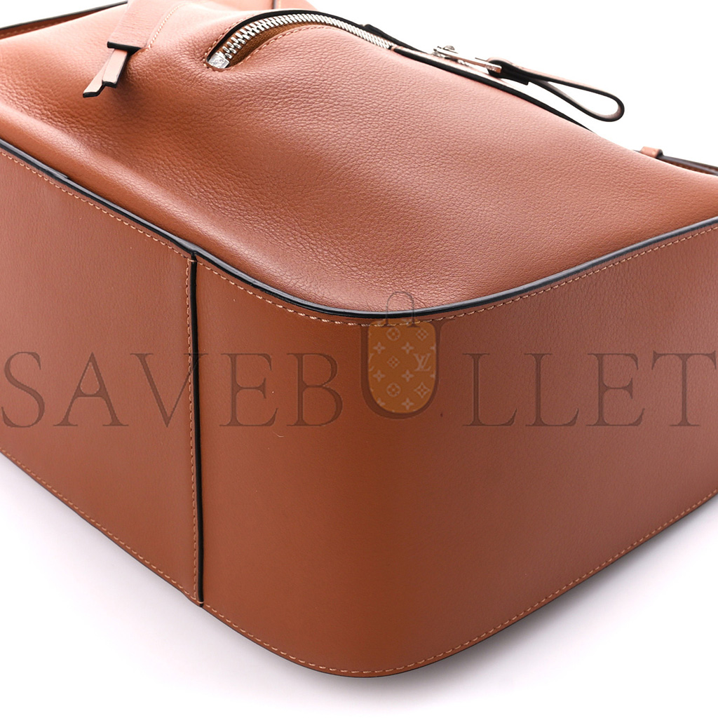 LOEWE CALFSKIN SMALL HAMMOCK SHOULDER BAG TAN (27*23*14cm) LOEWE CALFSKIN SMALL HAMMOCK SHOULDER BAG TAN (27*23*14cm)