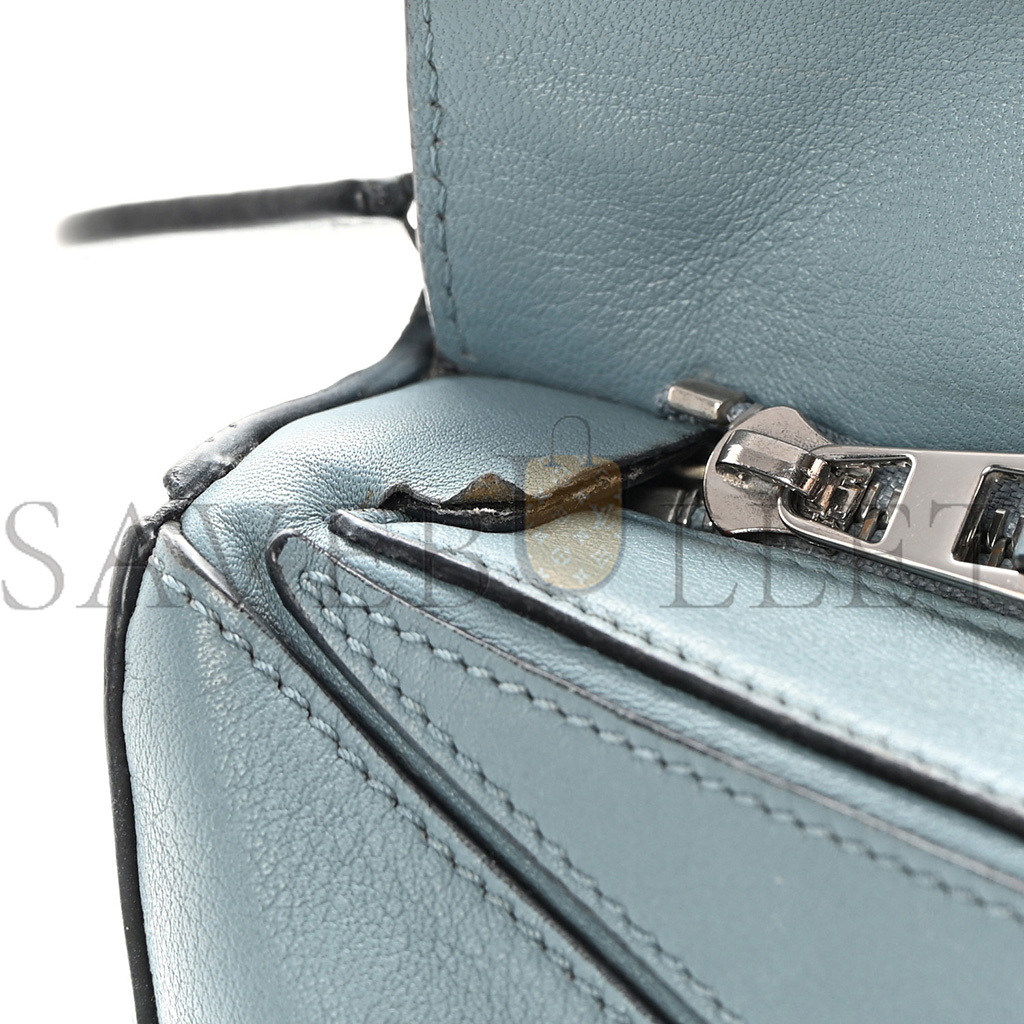 LOEWE CALFSKIN SMALL PUZZLE BAG STONE BLUE (24*16.5*10.5cm) LOEWE CALFSKIN SMALL PUZZLE BAG STONE BLUE (24*16.5*10.5cm)