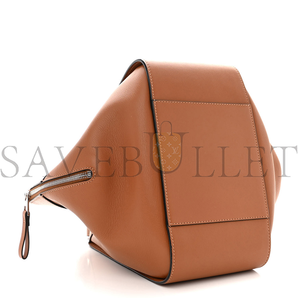 LOEWE CALFSKIN SMALL HAMMOCK SHOULDER BAG TAN (30*25*13.5cm) LOEWE CALFSKIN SMALL HAMMOCK SHOULDER BAG TAN (30*25*13.5cm)