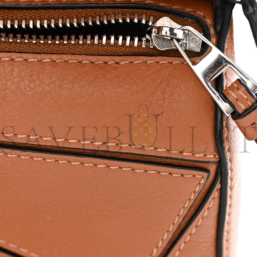 LOEWE CALFSKIN MINI PUZZLE BAG TAN (18*12.5*8cm) LOEWE CALFSKIN MINI PUZZLE BAG TAN (18*12.5*8cm)