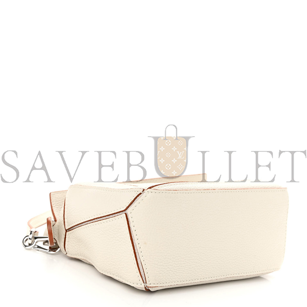 LOEWE CALFSKIN MINI PUZZLE BAG SOFT WHITE (18*12.5*8cm) LOEWE CALFSKIN MINI PUZZLE BAG SOFT WHITE (18*12.5*8cm)