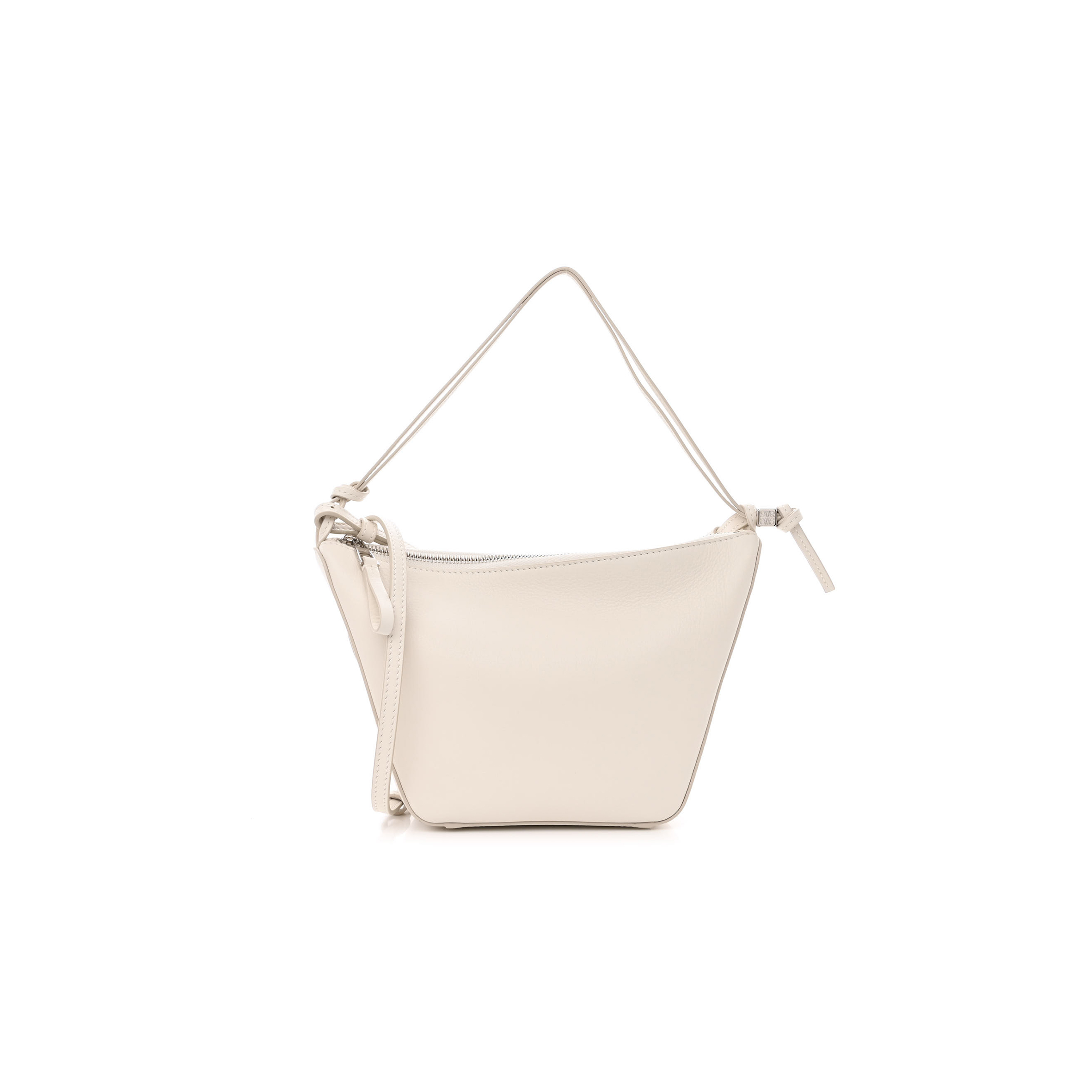 LOEWE CALFSKIN MINI HAMMOCK HOBO SOFT WHITE (17*17*10cm) LOEWE CALFSKIN MINI HAMMOCK HOBO SOFT WHITE (17*17*10cm)