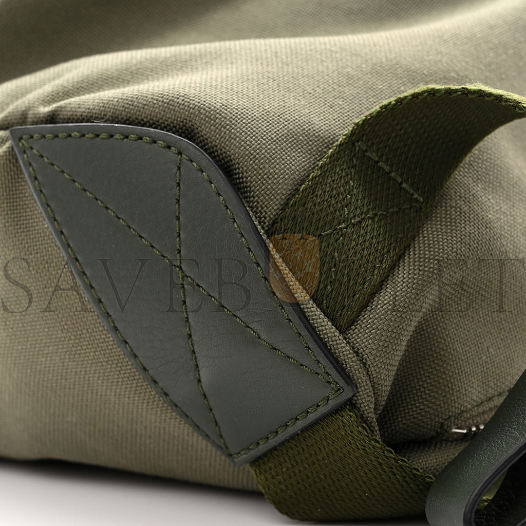 LOEWE JACQUARD ANAGRAM CALFSKIN ANTON SLING AVOCADO GREEN (34*20*10cm) LOEWE JACQUARD ANAGRAM CALFSKIN ANTON SLING AVOCADO GREEN (34*20*10cm)