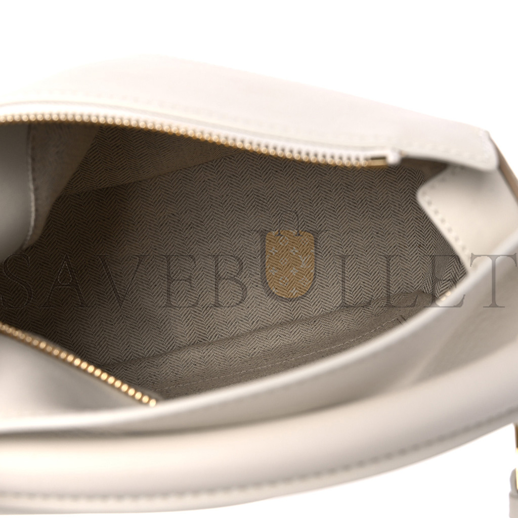 LOEWE CLASSIC CALFSKIN SMALL PUZZLE EDGE BAG SOFT WHITE PAPER CRAFT (24*16.5*10.5cm) LOEWE CLASSIC CALFSKIN SMALL PUZZLE EDGE BAG SOFT WHITE PAPER CRAFT (24*16.5*10.5cm)