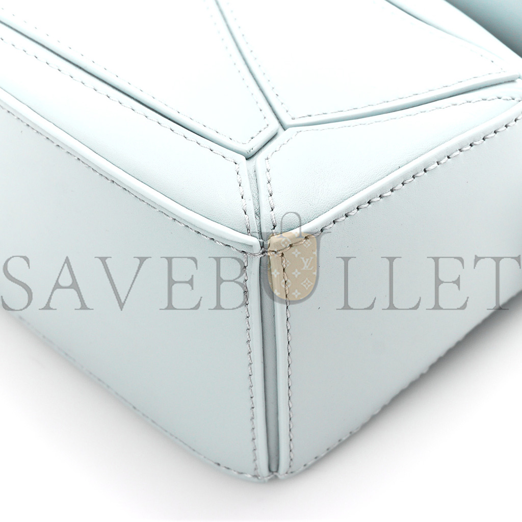 LOEWE CALFSKIN SMALL PUZZLE BAG AQUA (18*12.5*8cm) LOEWE CALFSKIN SMALL PUZZLE BAG AQUA (18*12.5*8cm)