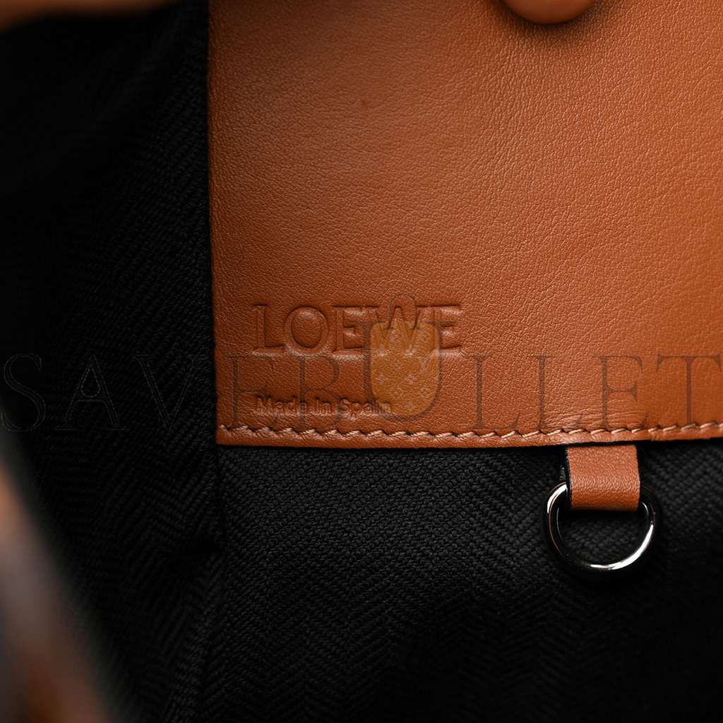 LOEWE CALFSKIN SMALL HAMMOCK SHOULDER BAG TAN (30*25*13.5cm) LOEWE CALFSKIN SMALL HAMMOCK SHOULDER BAG TAN (30*25*13.5cm)