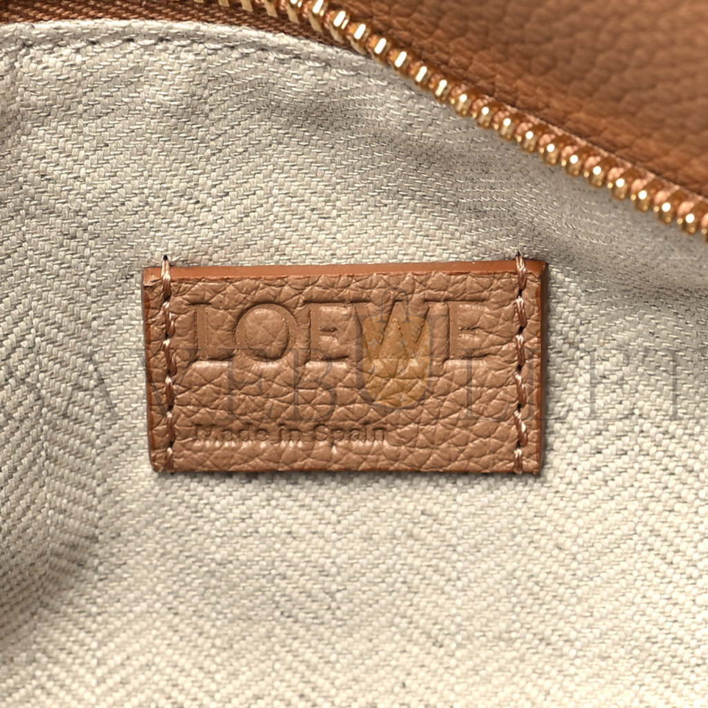 LOEWE GRAINED CALFSKIN SMALL PUZZLE EDGE BAG TOFFEE (24*16.5*10.5cm) LOEWE GRAINED CALFSKIN SMALL PUZZLE EDGE BAG TOFFEE (24*16.5*10.5cm)
