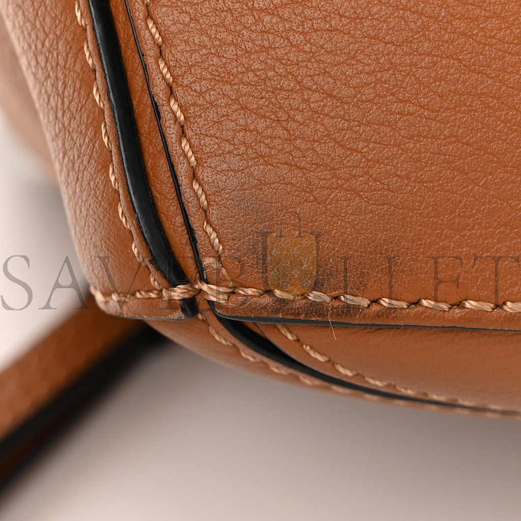 LOEWE CALFSKIN SMALL PUZZLE BAG TAN (24*16.5*10.5cm) LOEWE CALFSKIN SMALL PUZZLE BAG TAN (24*16.5*10.5cm)