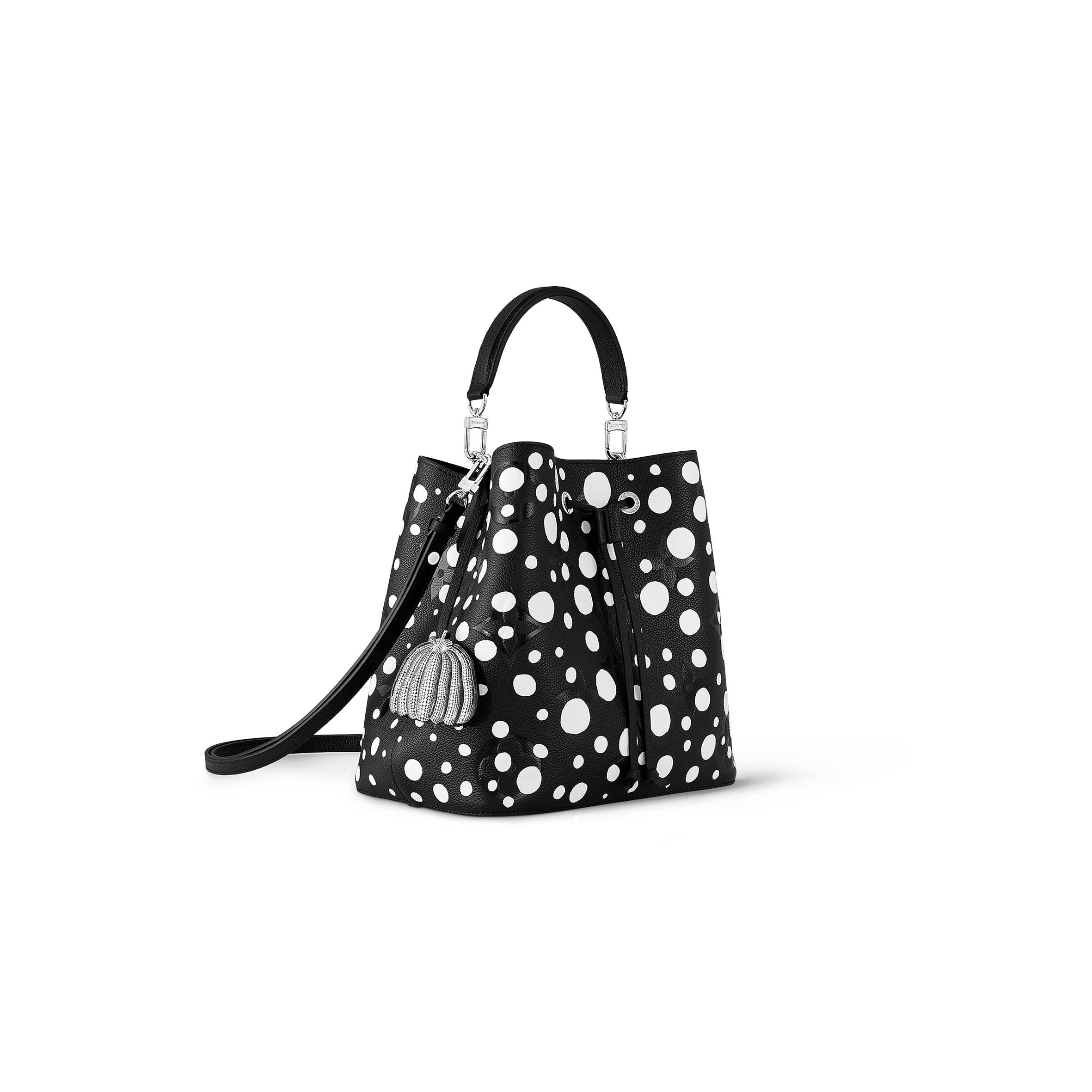LOUIS VUITTON LV X YK NÉONOÉ MM M21753 (26*26*17.5cm) LOUIS VUITTON LV X YK NÉONOÉ MM M21753 (26*26*17.5cm)