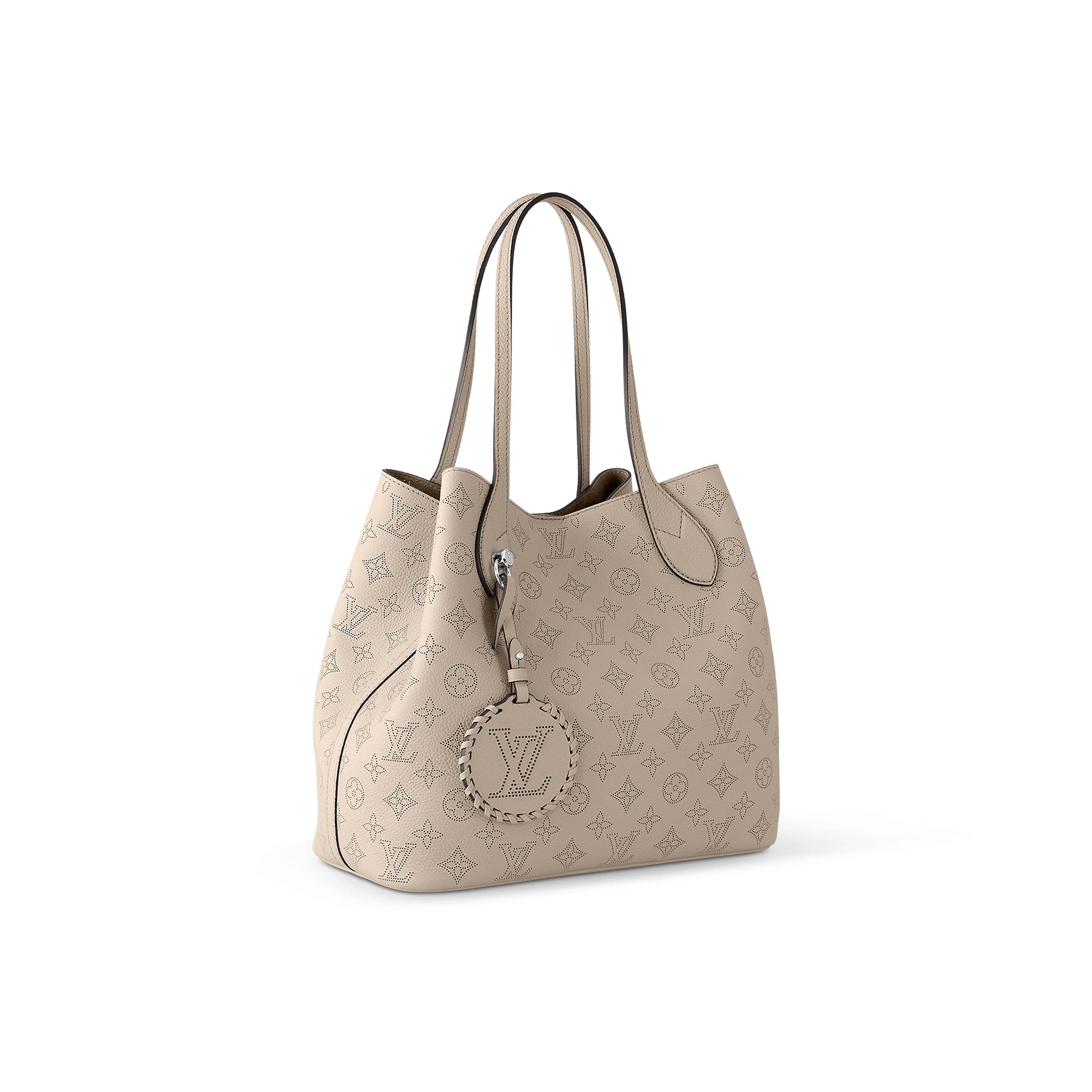 LOUIS VUITTON BLOSSOM MM M21852 (30*27.4*16cm) LOUIS VUITTON BLOSSOM MM M21852 (30*27.4*16cm)
