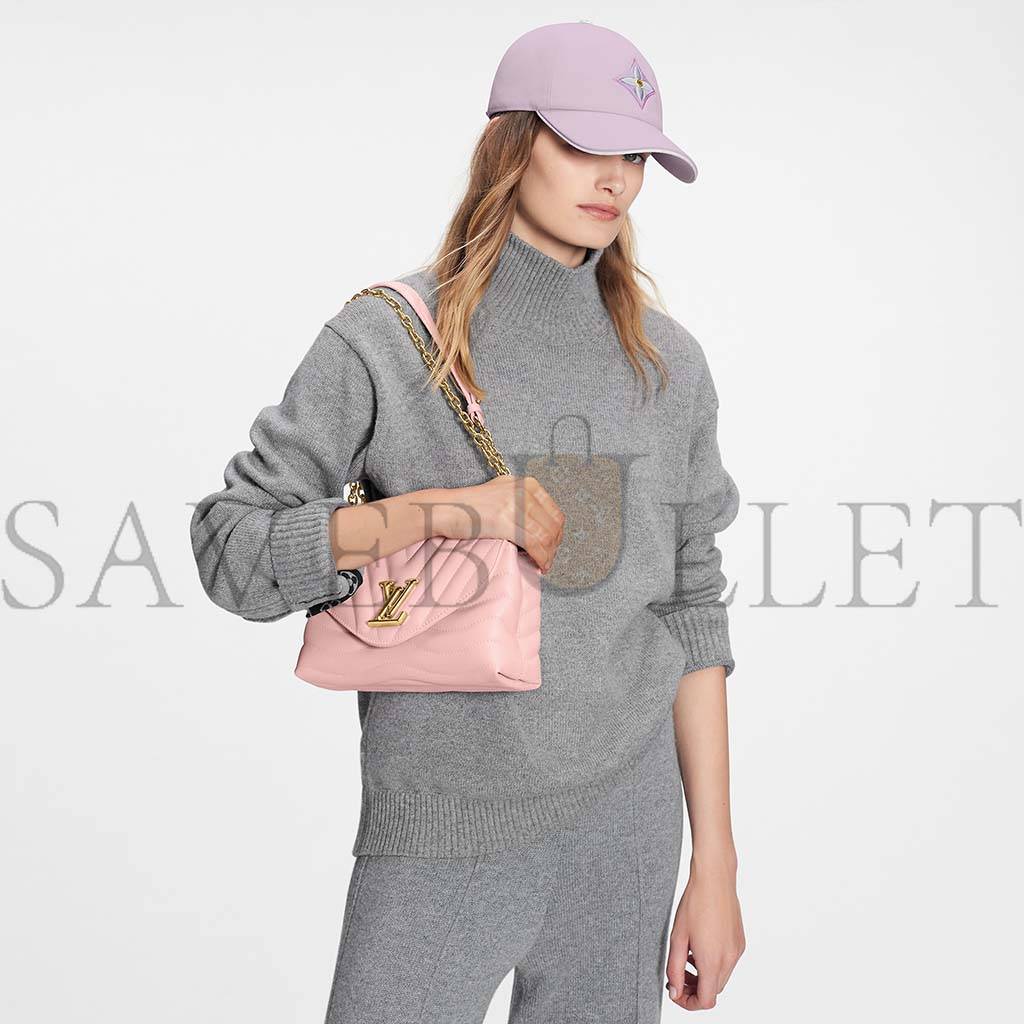 LOUIS VUITTON NEW WAVE CHAIN BAG MM M59985 (23.9*14*8.9cm) LOUIS VUITTON NEW WAVE CHAIN BAG MM M59985 (23.9*14*8.9cm)