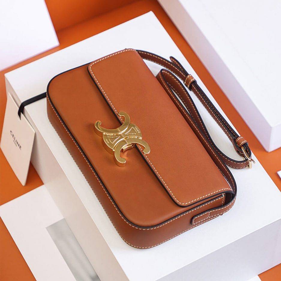 CELINE TRIOMPHE SHOULDER BAG 194143BFN.04LU (20*10*4cm) CELINE TRIOMPHE SHOULDER BAG 194143BFN.04LU (20*10*4cm)