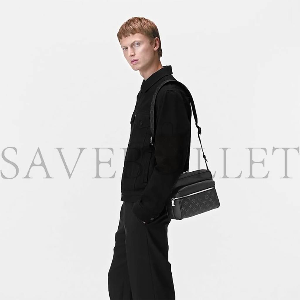 LOUIS VUITTON OUTDOOR MESSENGER M30233 (29.5*20*10.5cm) LOUIS VUITTON OUTDOOR MESSENGER M30233 (29.5*20*10.5cm)