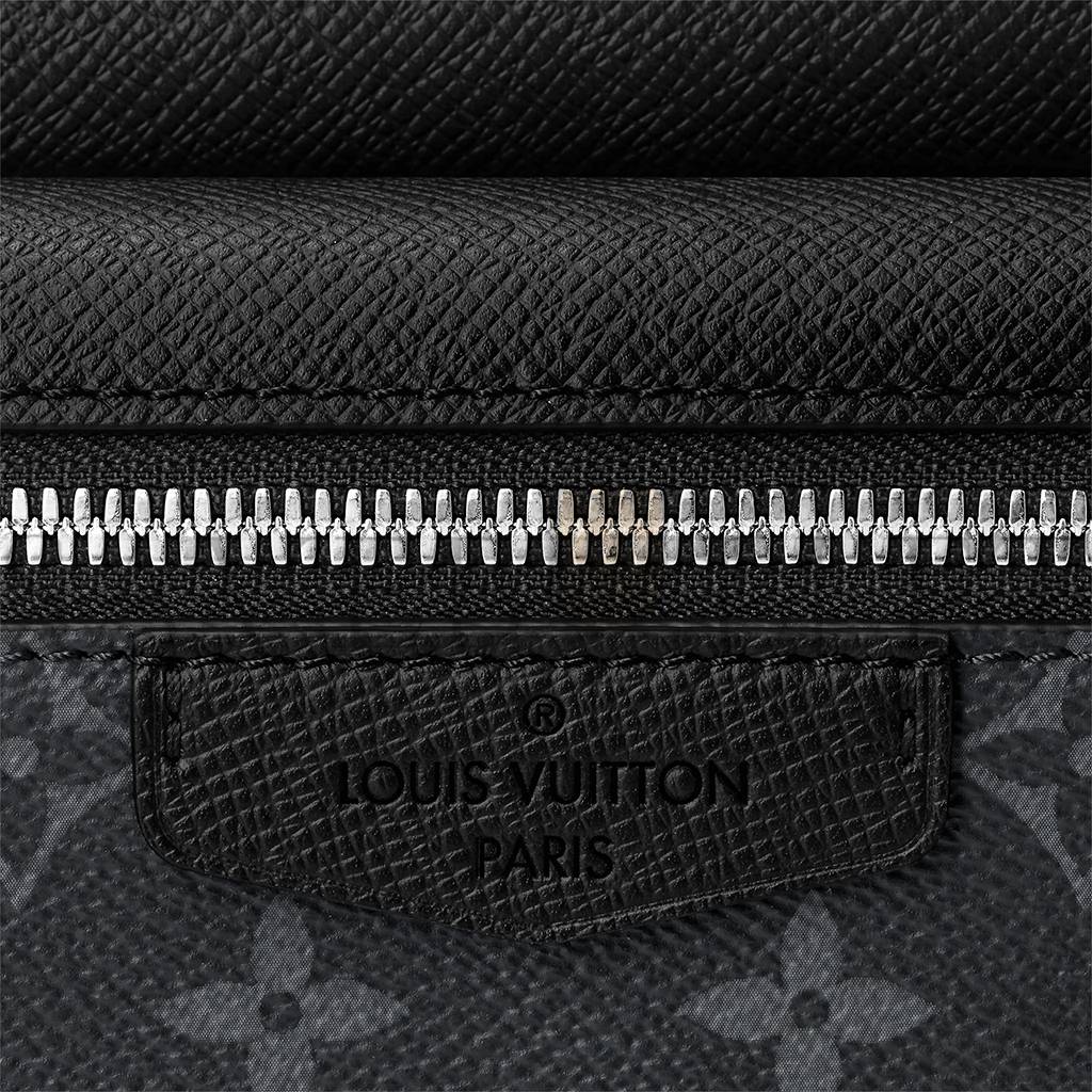 LOUIS VUITTON OUTDOOR BUMBAG M30245 (21*17*5cm) LOUIS VUITTON OUTDOOR BUMBAG M30245 (21*17*5cm)