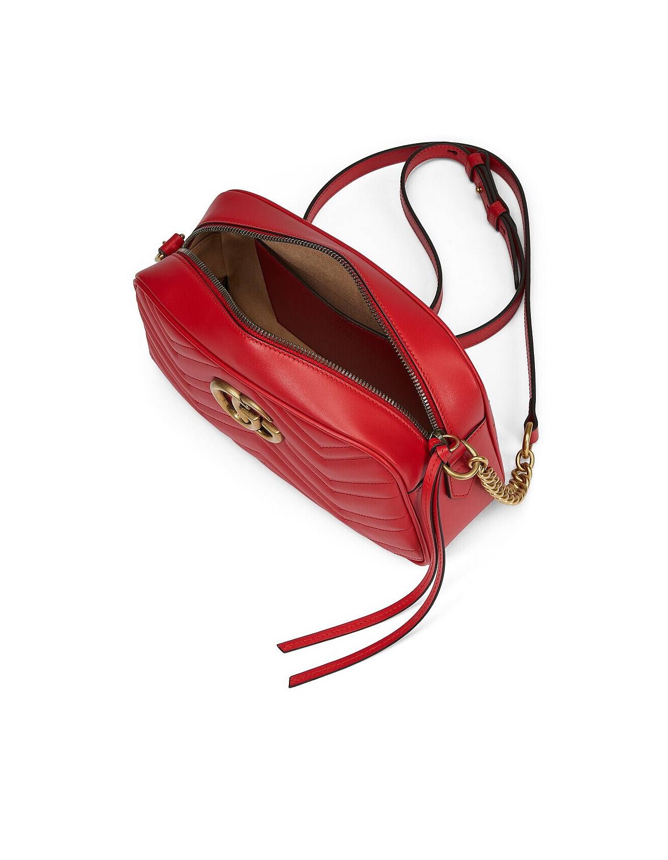 GUCCI GG MARMONT MATELASSÉ SMALL SHOULDER BAG 25988499 (24*13*7cm) GUCCI GG MARMONT MATELASSÉ SMALL SHOULDER BAG 25988499 (24*13*7cm)