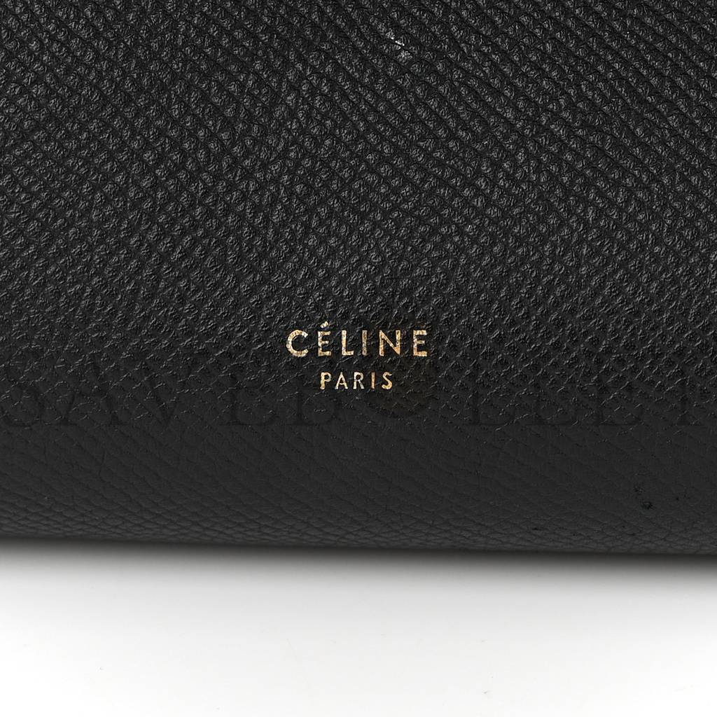 CELINE GRAINED CALFSKIN MINI BELT BAG BLACK (28*24*16cm) CELINE GRAINED CALFSKIN MINI BELT BAG BLACK (28*24*16cm)
