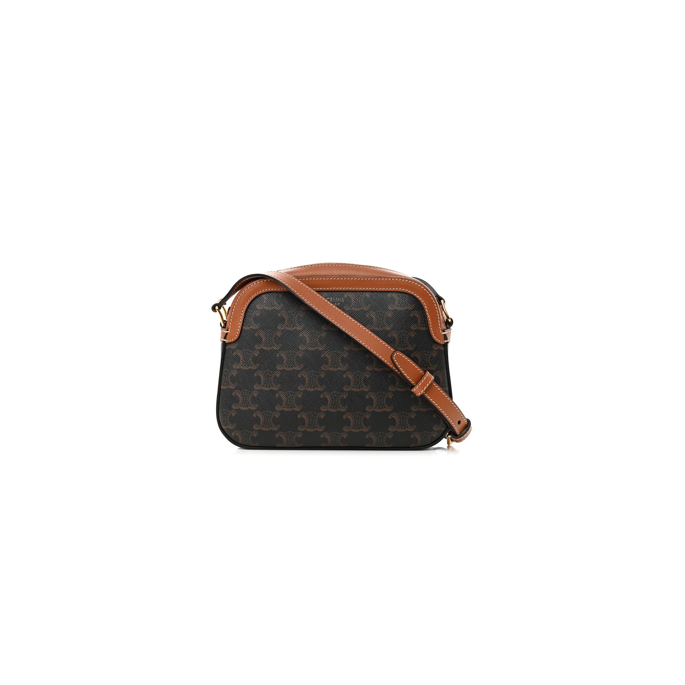 CELINE TRIOMPHE CANVAS SMALL CAMERA BAG TAN (20*15*5cm) CELINE TRIOMPHE CANVAS SMALL CAMERA BAG TAN (20*15*5cm)