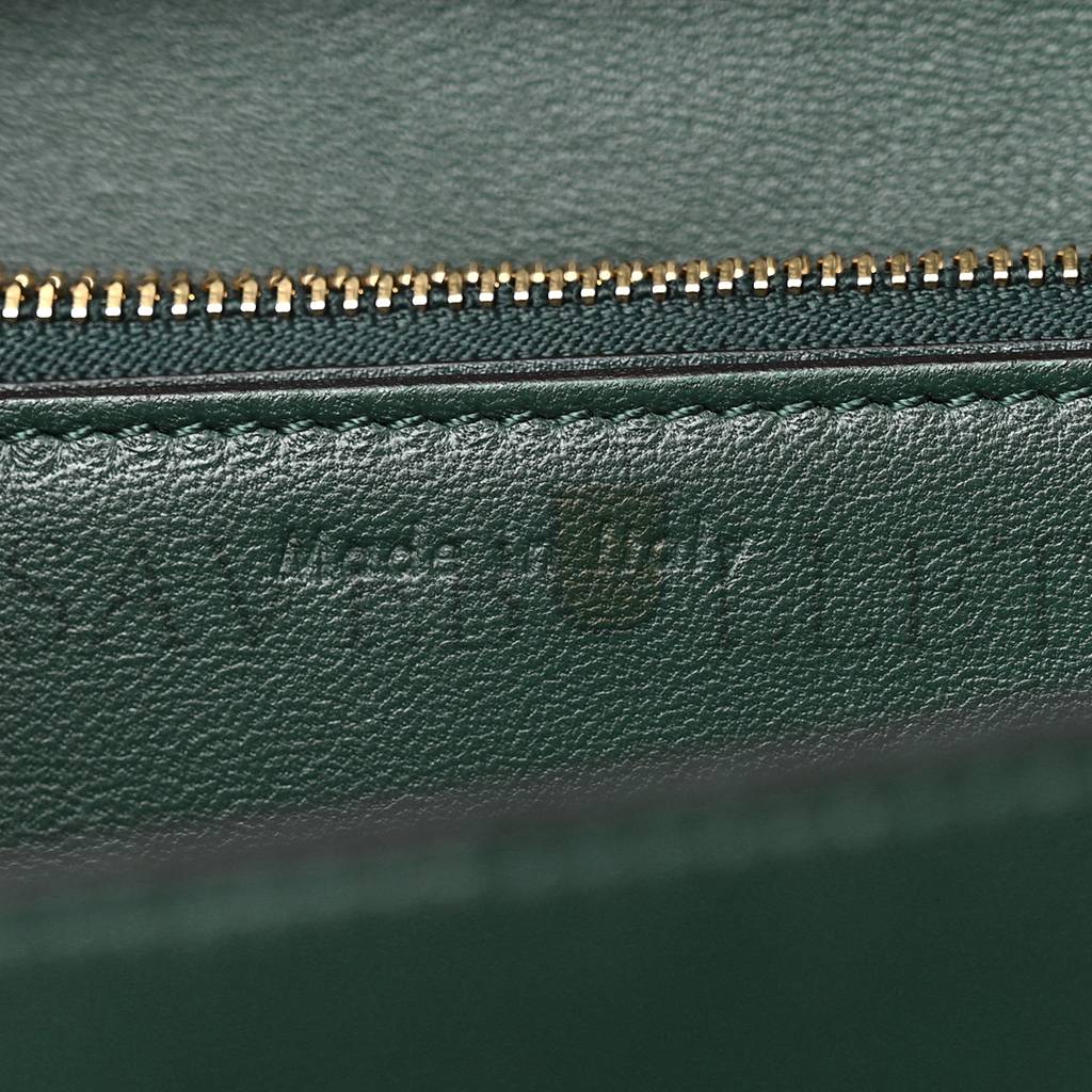 CELINE BOX CALFSKIN MEDIUM CLASSIC BOX FLAP BAG AMAZONE (23*19*7cm) CELINE BOX CALFSKIN MEDIUM CLASSIC BOX FLAP BAG AMAZONE (23*19*7cm)