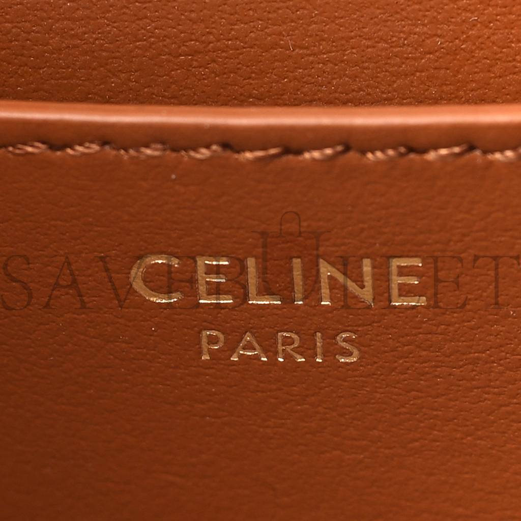 CELINE SMOOTH CALFSKIN TABOU CLUTCH ON STRAP TAN (20*10*5cm) CELINE SMOOTH CALFSKIN TABOU CLUTCH ON STRAP TAN (20*10*5cm)