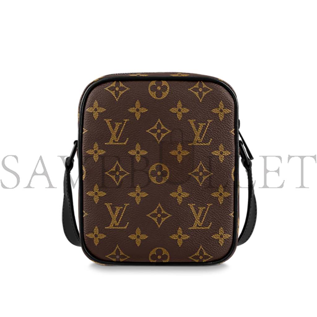 LOUIS VUITTON CHRISTOPHER WEARABLE WALLET M69404 (15*17*8cm) LOUIS VUITTON CHRISTOPHER WEARABLE WALLET M69404 (15*17*8cm)